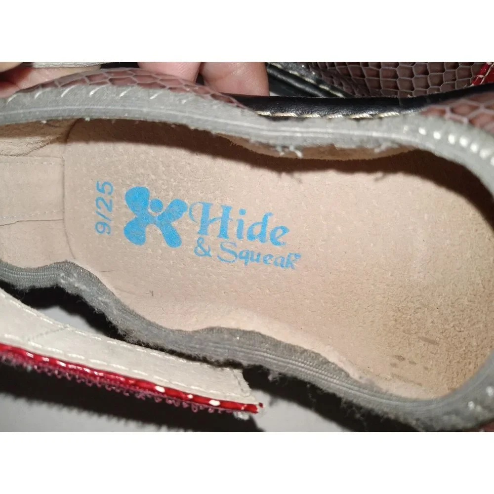 Hide and Squeak Multi Color Mary‎ Janes  girls size 9